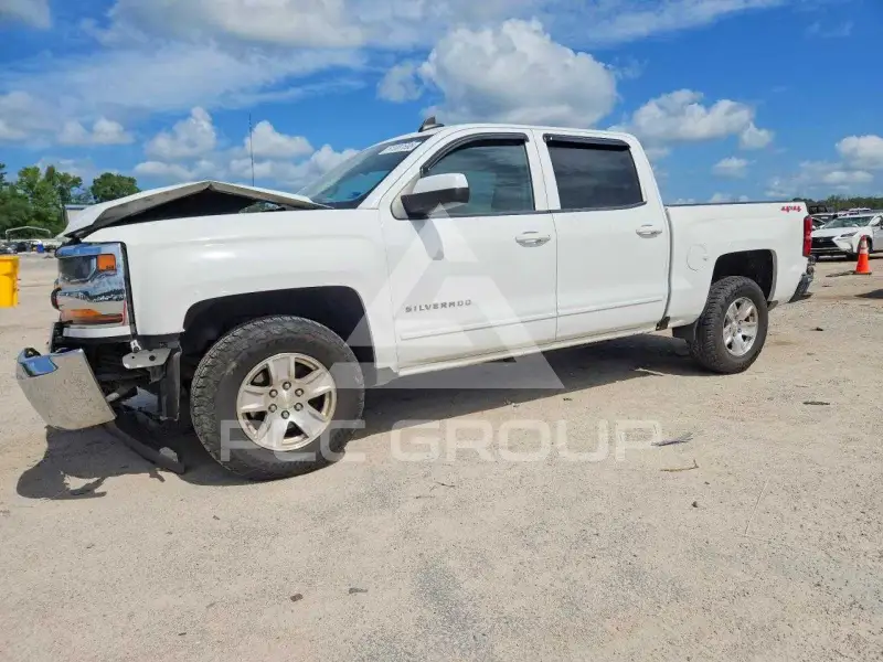 2018 Chevrolet Silverado photo