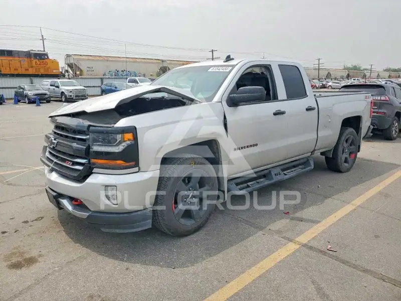 2018 Chevrolet Silverado photo