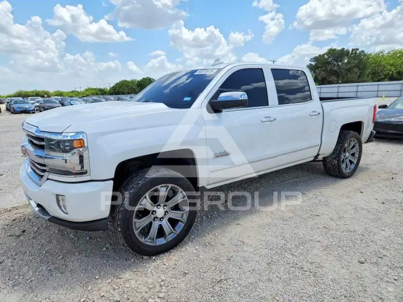 2018 Chevrolet Silverado photo
