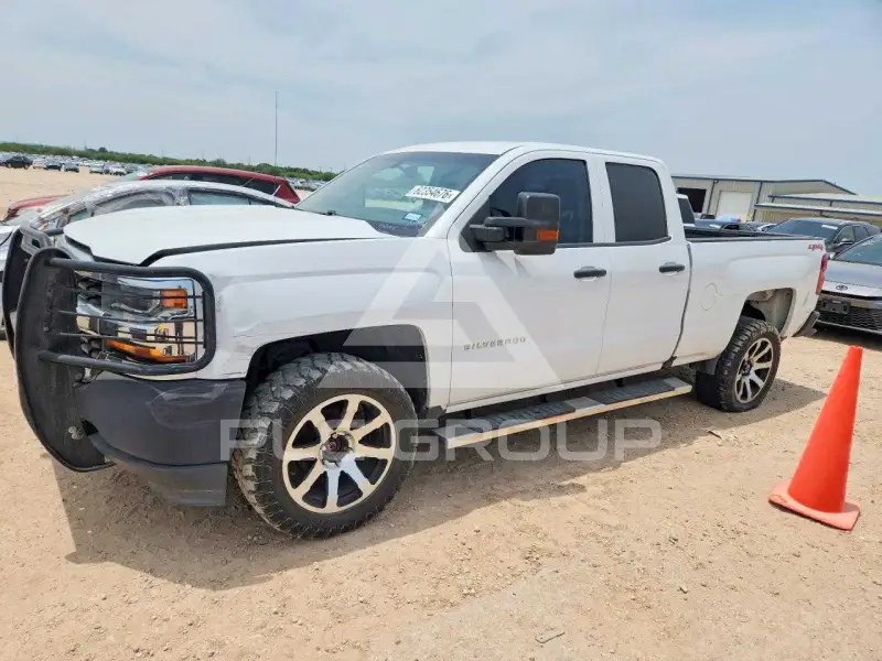 2018 Chevrolet Silverado photo