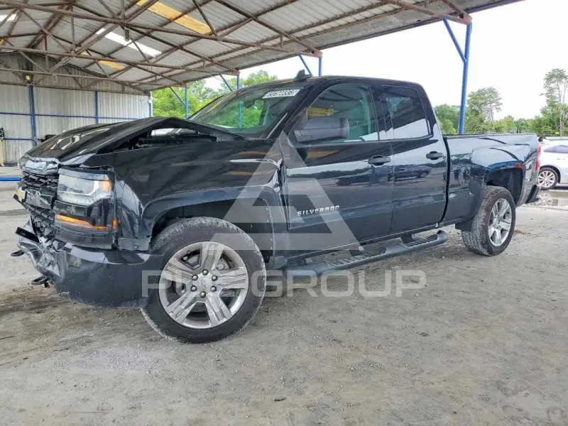 2018 Chevrolet Silverado фото