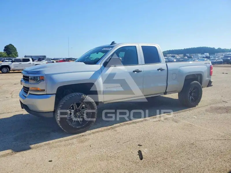 2018 Chevrolet Silverado photo