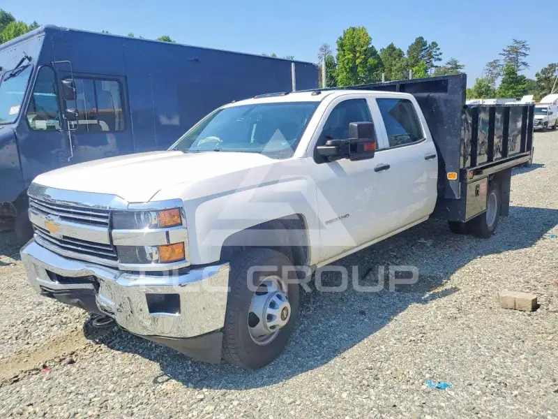 2018 Chevrolet Silverado фото
