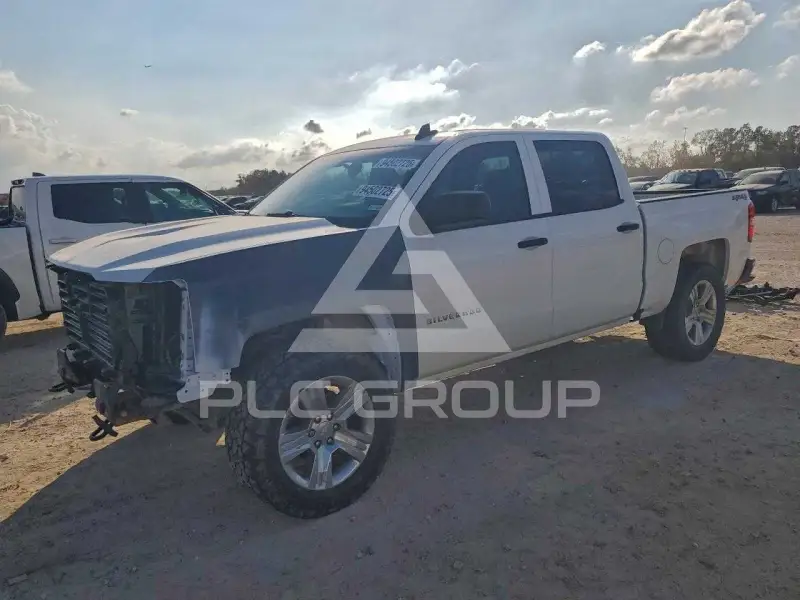 2018 Chevrolet Silverado фото