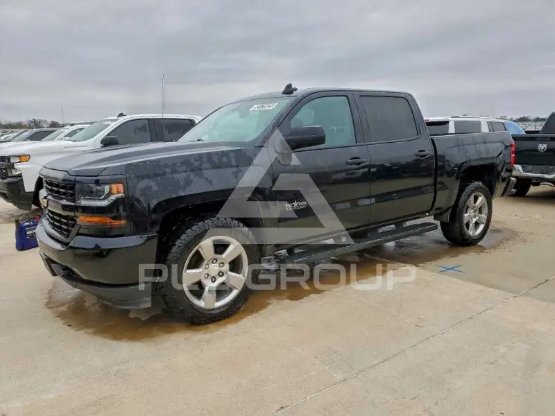 2018 Chevrolet Silverado photo