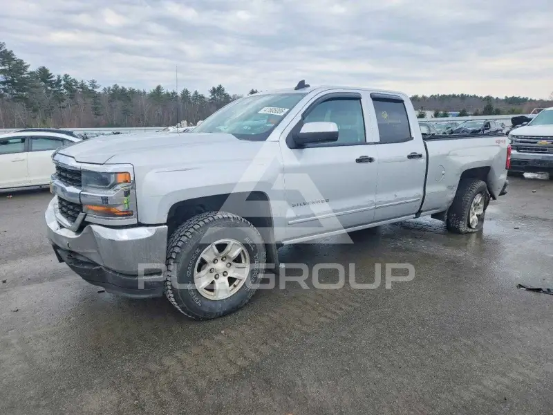 2018 Chevrolet Silverado photo