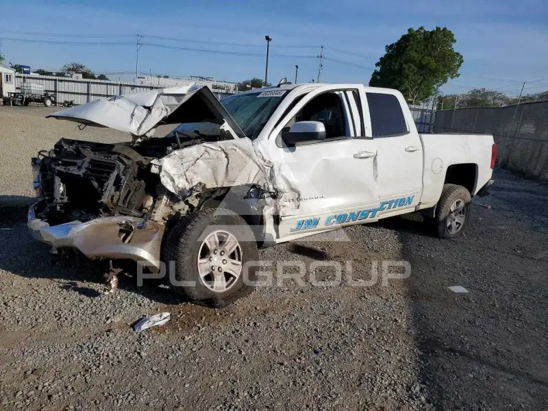 2018 Chevrolet Silverado фото