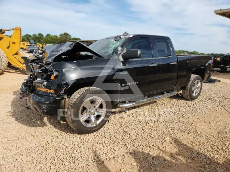 2018 Chevrolet Silverado фото
