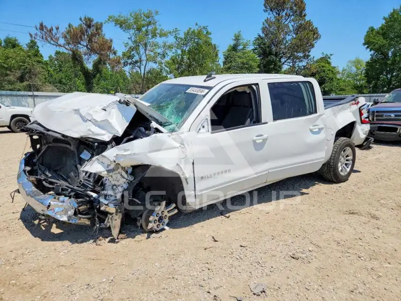 2018 Chevrolet Silverado photo