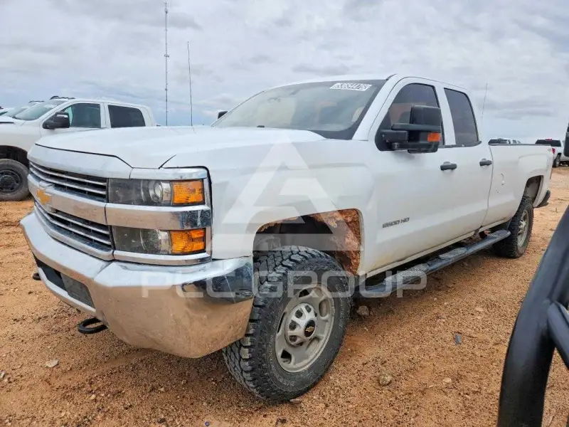 2018 Chevrolet Silverado фото