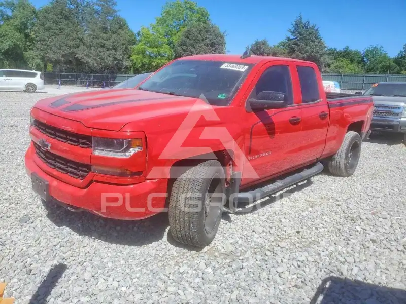 2018 Chevrolet Silverado фото
