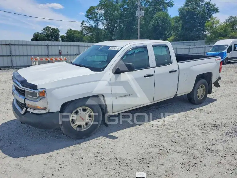2018 Chevrolet Silverado фото