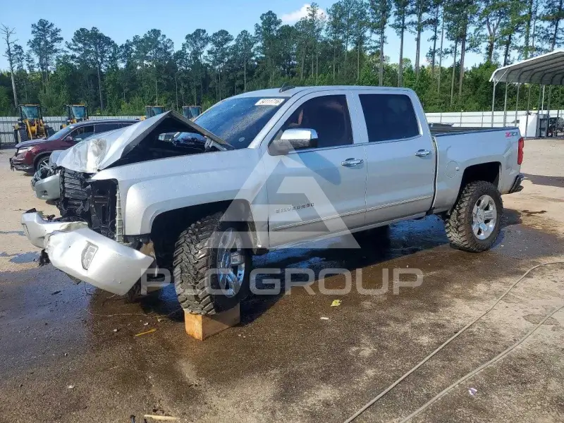 2018 Chevrolet Silverado photo