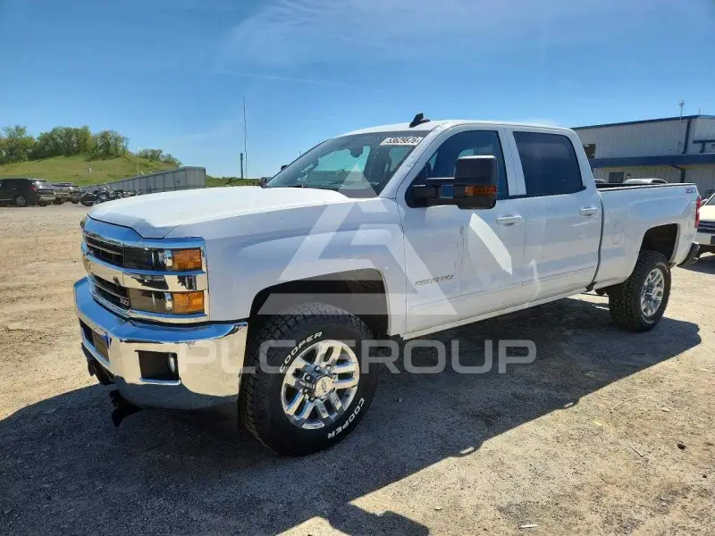 2018 Chevrolet Silverado фото