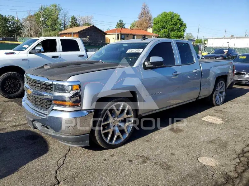 2018 Chevrolet Silverado фото