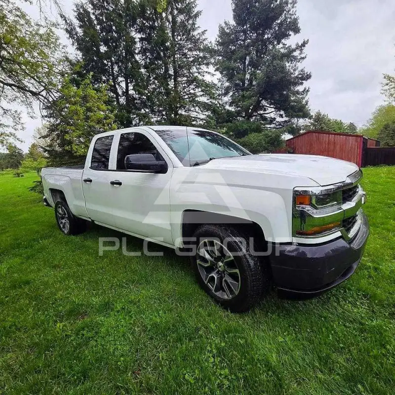 2018 Chevrolet Silverado photo