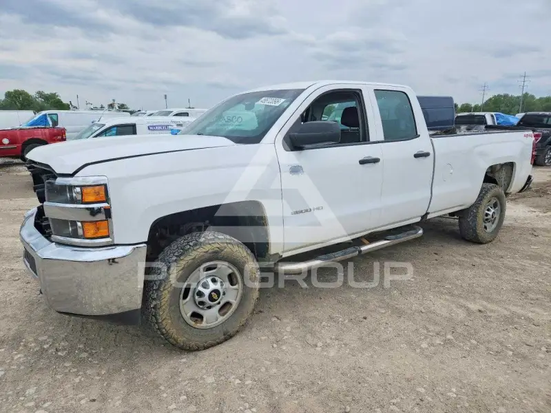 2018 Chevrolet Silverado photo