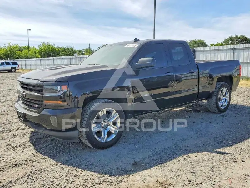 2018 Chevrolet Silverado photo