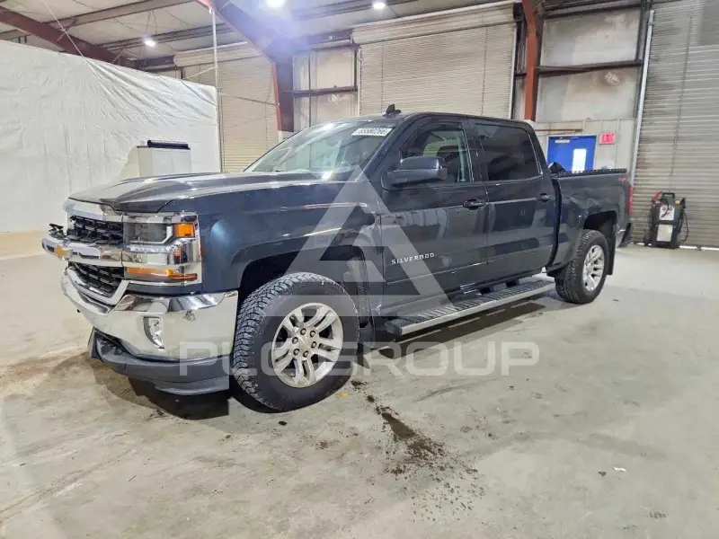 2018 Chevrolet Silverado photo