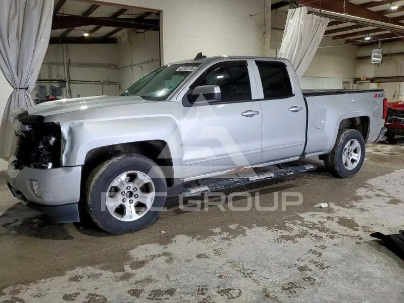 2018 Chevrolet Silverado фото