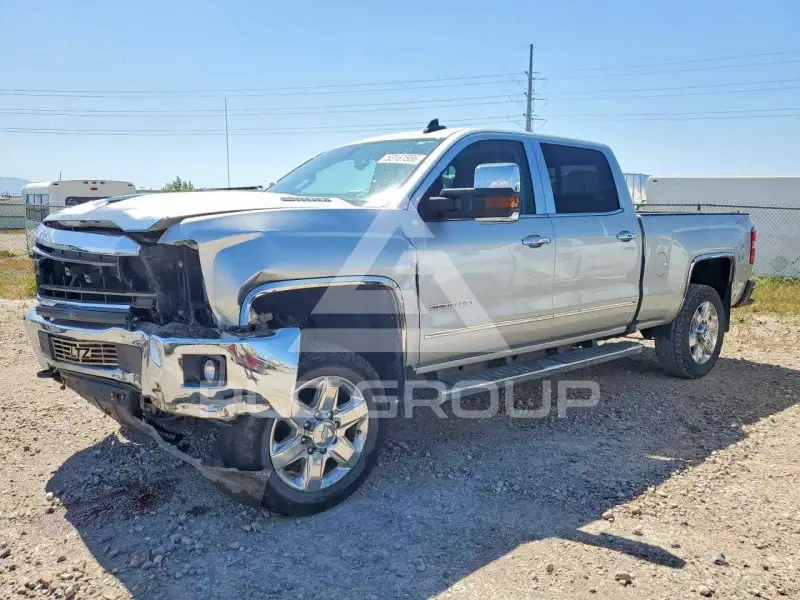 2018 Chevrolet Silverado фото