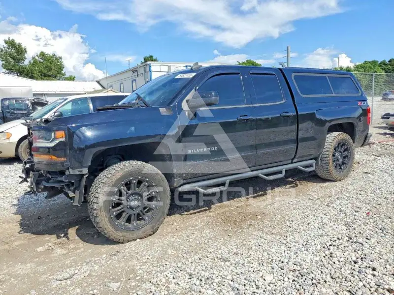 2018 Chevrolet Silverado фото