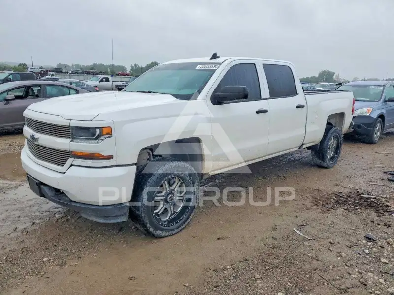 2018 Chevrolet Silverado photo