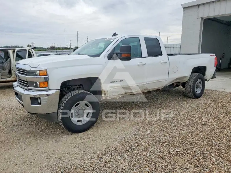 2018 Chevrolet Silverado photo