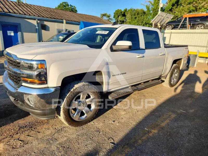 2018 Chevrolet Silverado photo