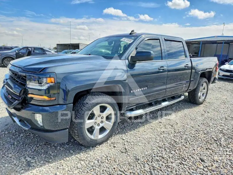 2018 Chevrolet Silverado photo