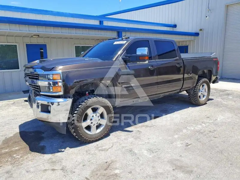 2018 Chevrolet Silverado фото