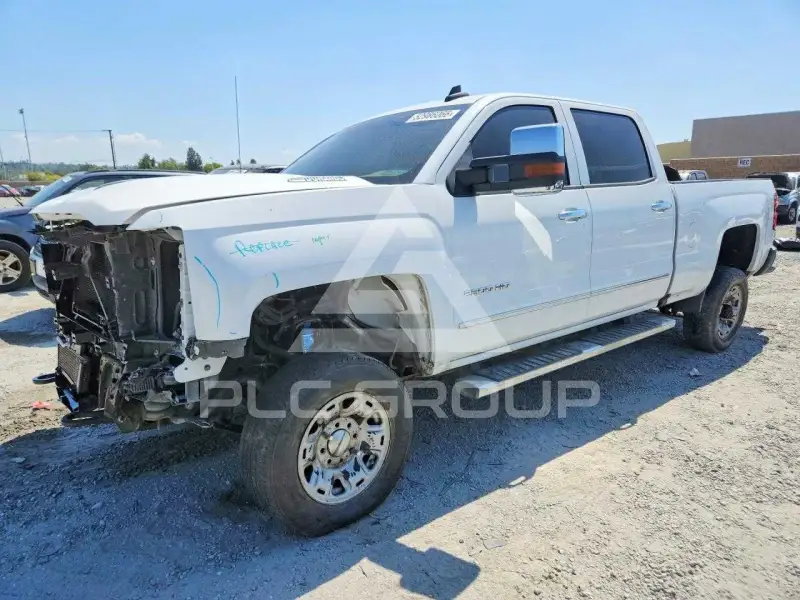 2018 Chevrolet Silverado фото