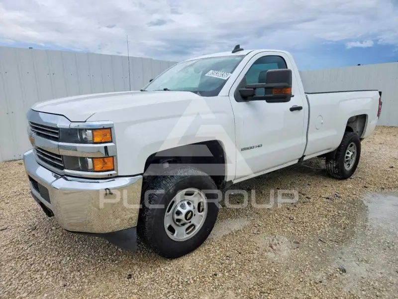 2018 Chevrolet Silverado фото