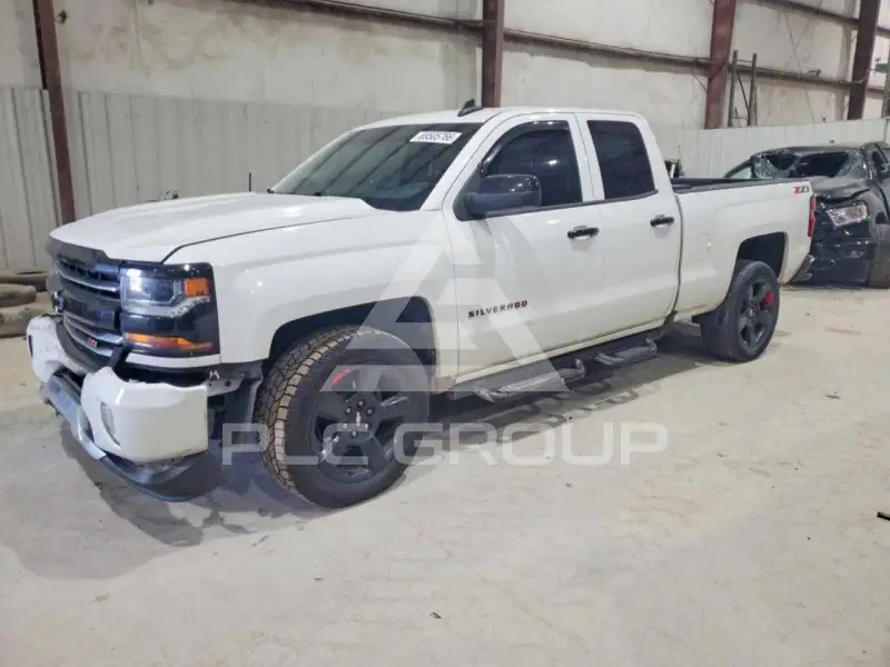 2018 Chevrolet Silverado фото