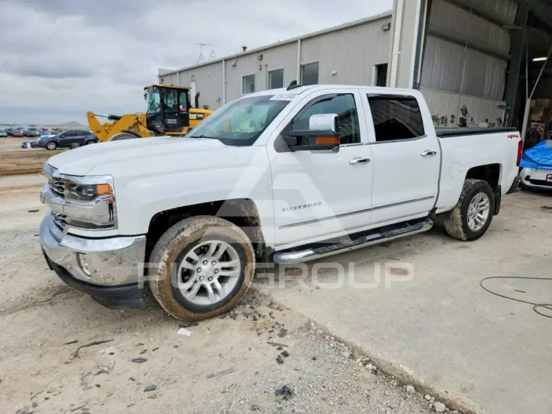 2018 Chevrolet Silverado фото