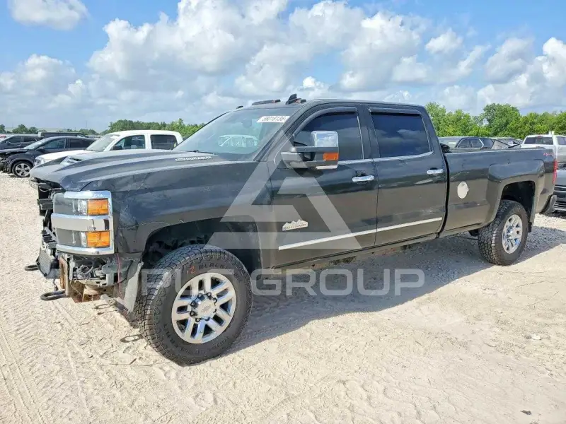 2018 Chevrolet Silverado photo