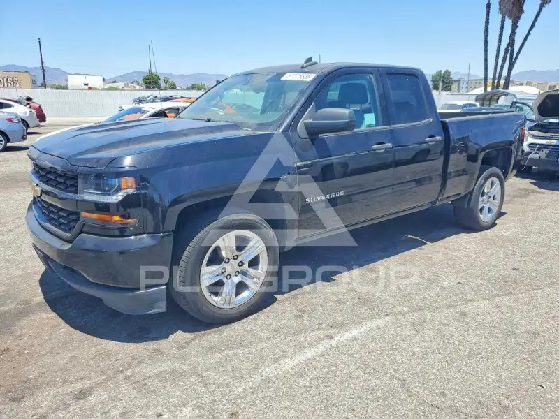 2018 Chevrolet Silverado photo