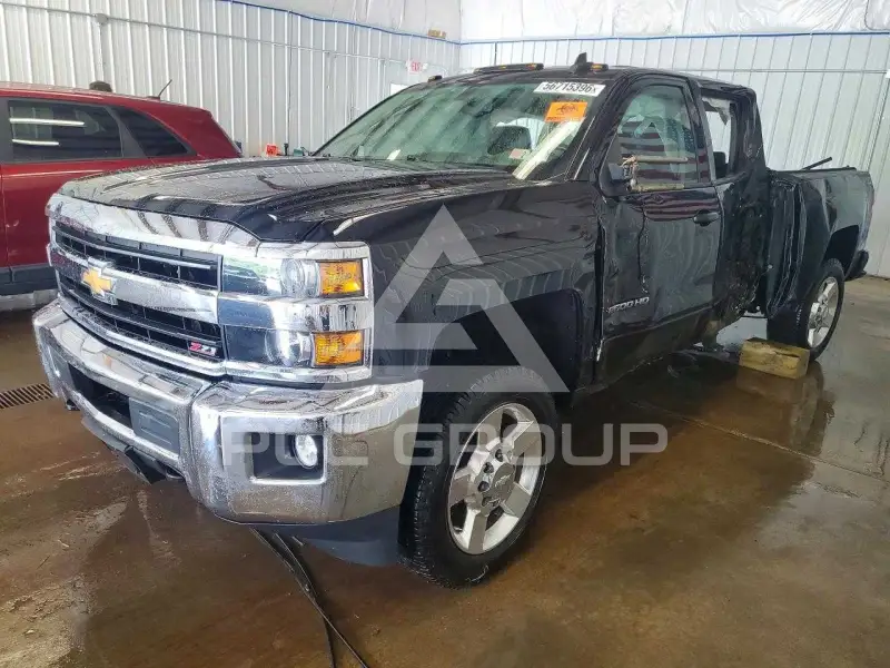 2018 Chevrolet Silverado photo