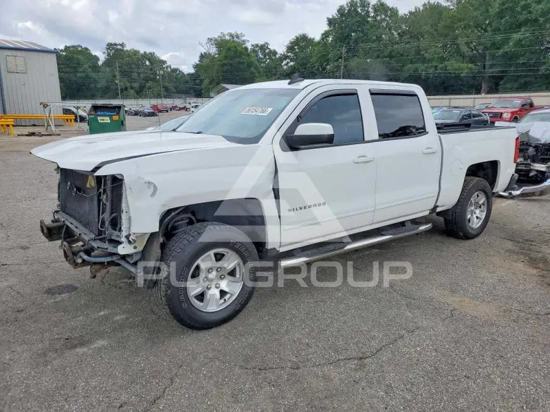 2018 Chevrolet Silverado photo