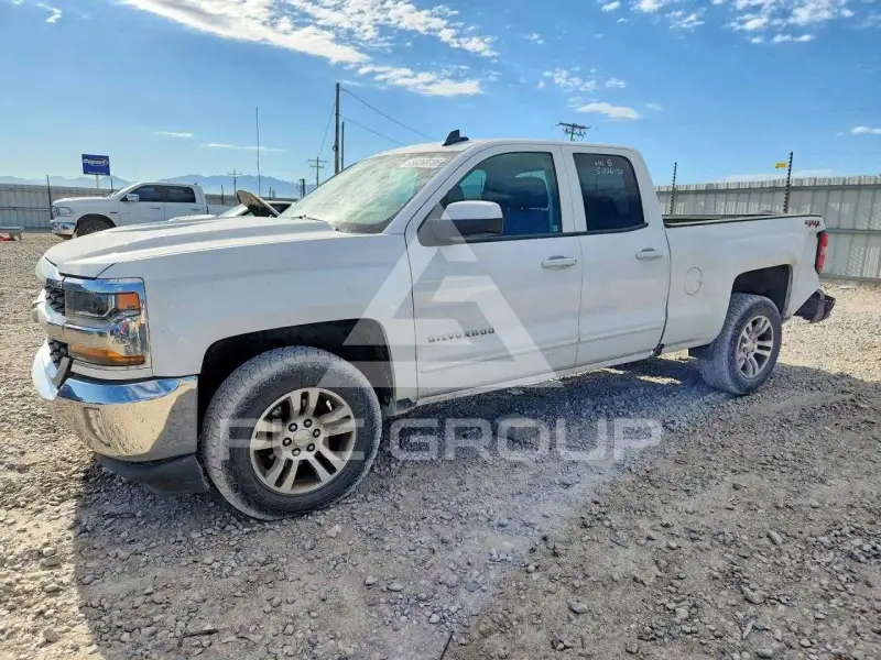 2018 Chevrolet Silverado фото
