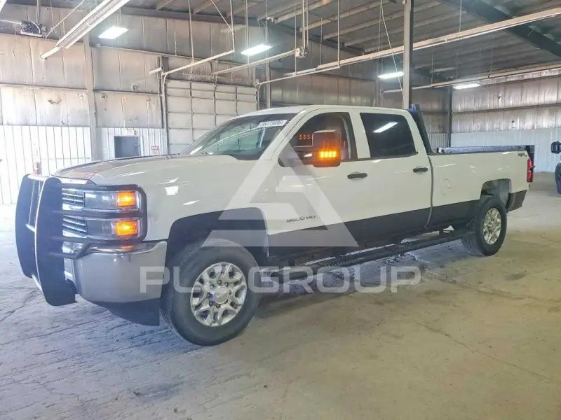 2018 Chevrolet Silverado photo