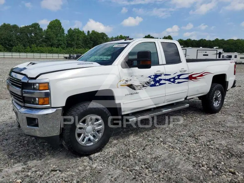 2018 Chevrolet Silverado photo