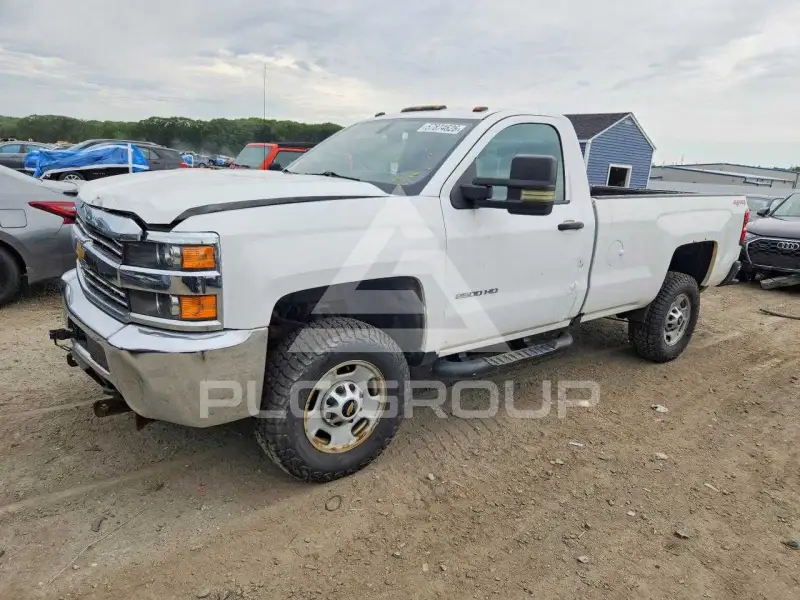 2018 Chevrolet Silverado photo