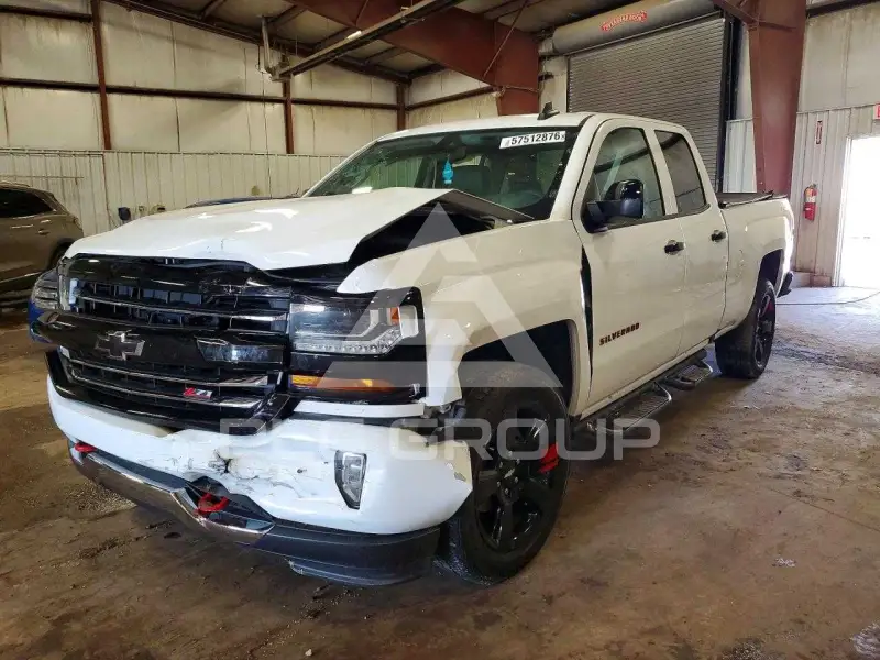 2018 Chevrolet Silverado фото