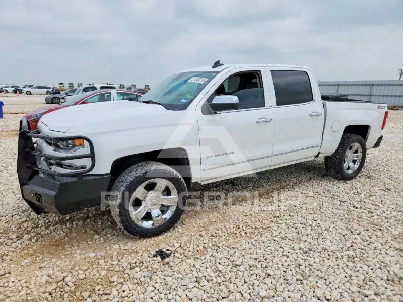 2018 Chevrolet Silverado photo
