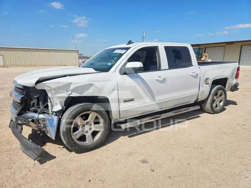 2018 Chevrolet Silverado photo