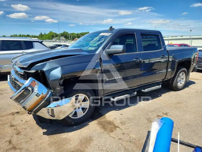 2018 Chevrolet Silverado photo