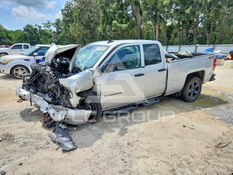 2018 Chevrolet Silverado photo