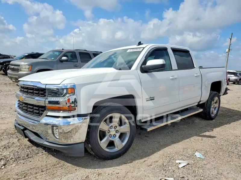 2018 Chevrolet Silverado photo