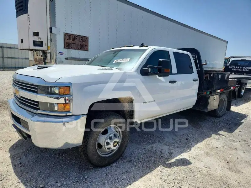 2018 Chevrolet Silverado photo